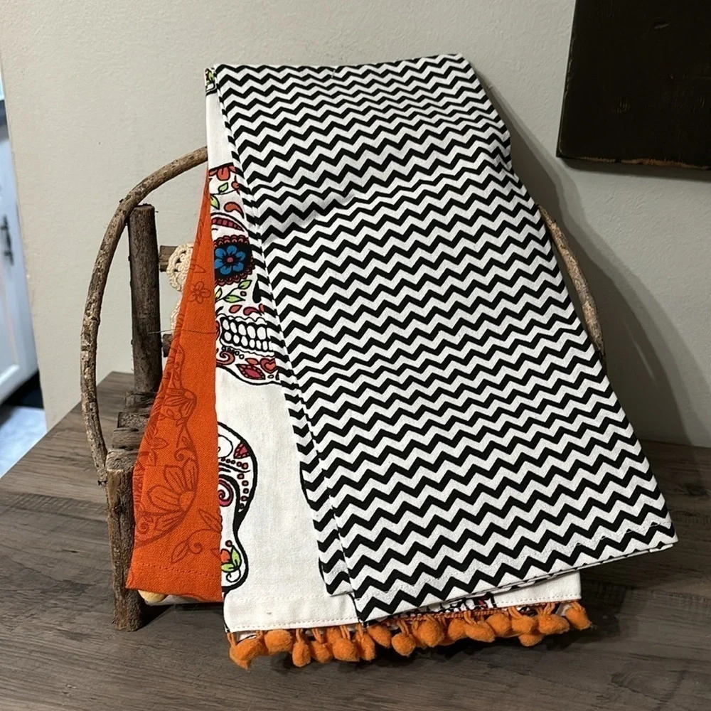 NWT! CYNTHIA ROWLEY CURIOUS SUGAR SKULL 3 PACK 100% COTTON HALLOWEEN TOWELS